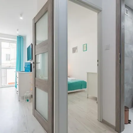 Rent Like - śniadeckich 17a Warschau