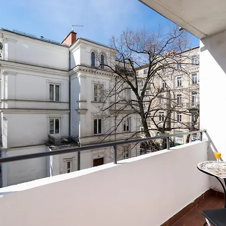 Rent Like - Sniadeckich 17a