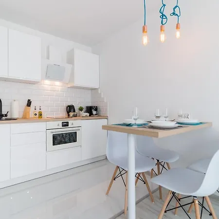 Apartment Rent Like - Sniadeckich 17a Warsaw